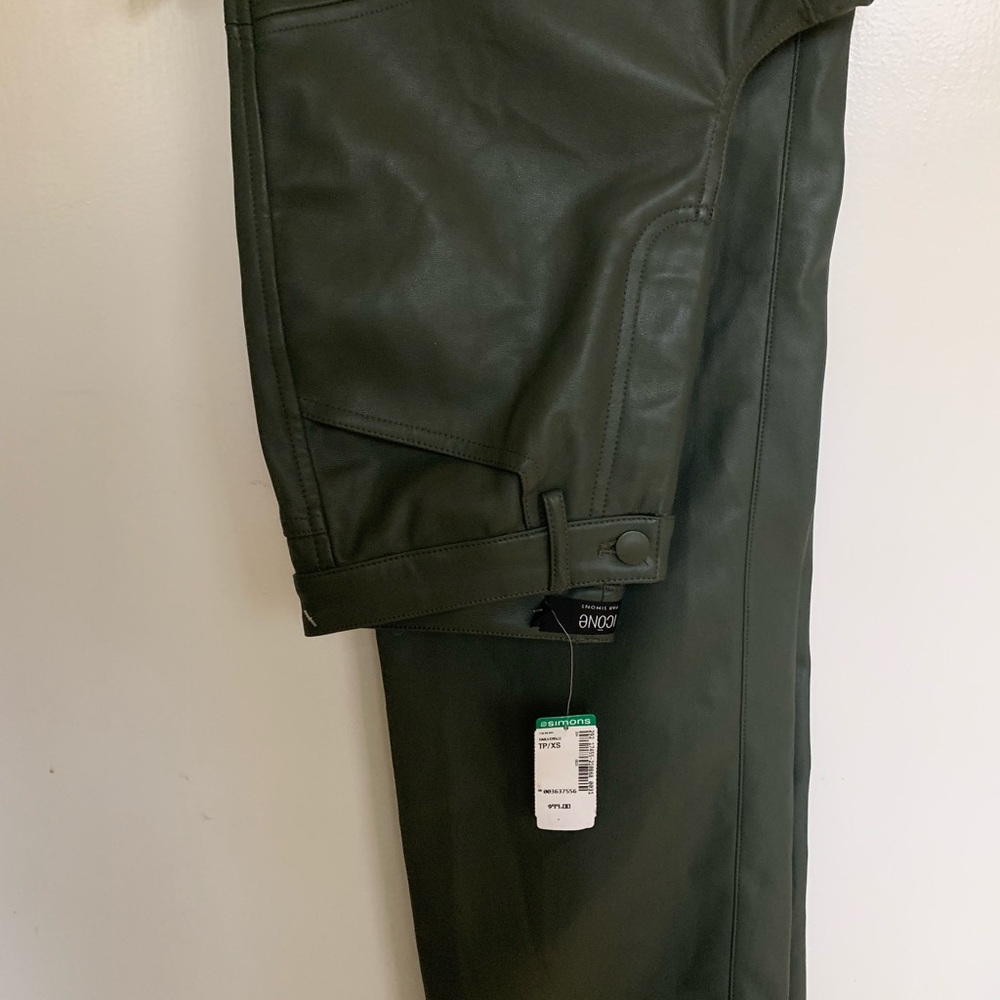 Elegant & casual Olive Green polyurethane women’s trouser with ultra-soft lining